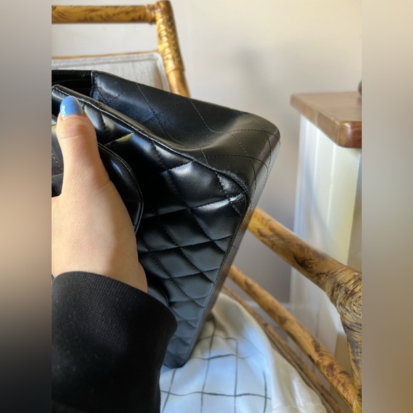 JUMBO CLASSIC CHANEL VERY RARE TO FIND IN STORE LAMBSKIN (SMOOTH) - Picture 6 of 12